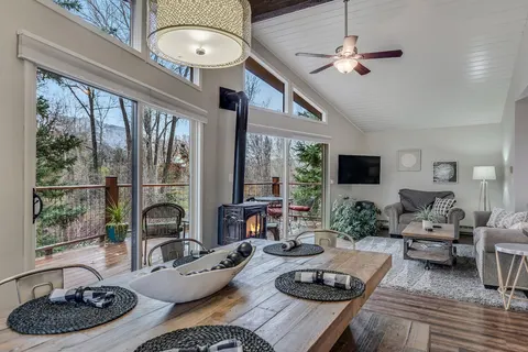 Pet-Friendly, Private Creekside Retreat Near Town & Hot Springs