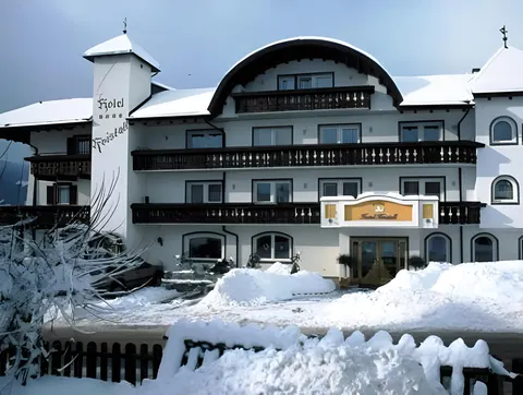 Hotel Kristall