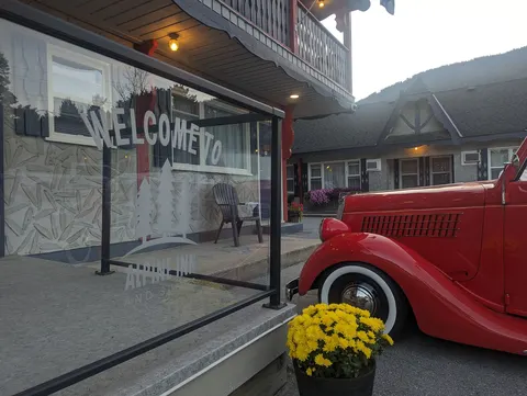 Alpine Inn & Suites
