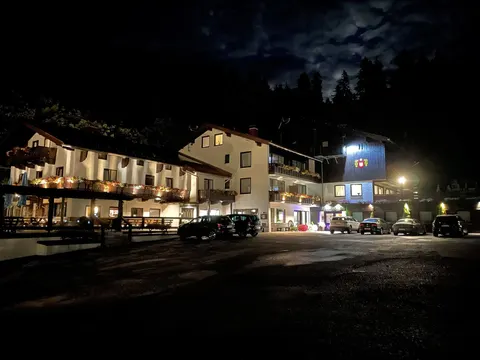 Hotel Gundl Alm