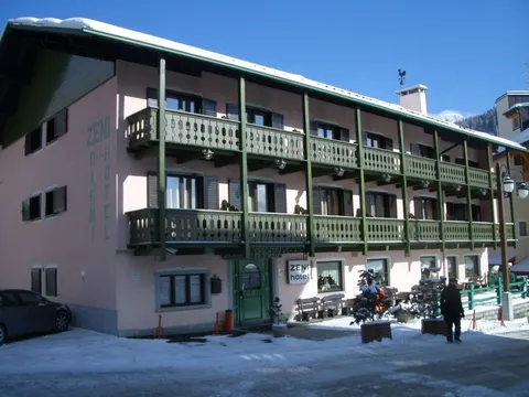 Hotel Zeni
