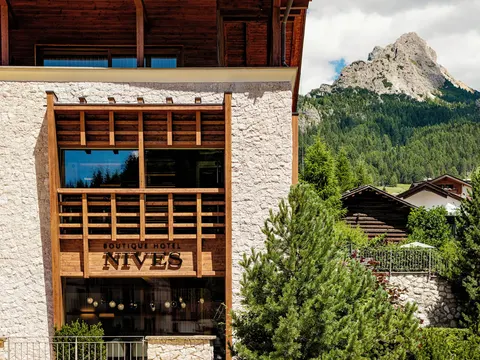 Boutique Hotel Nives - Luxury & Design in the Dolomites
