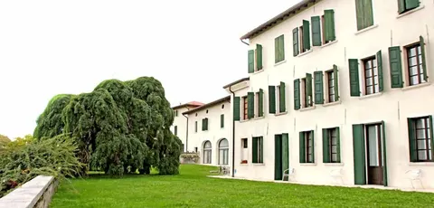 Hotel Villa Policreti