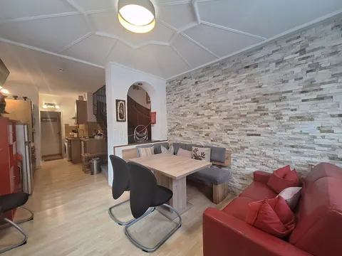 Apartment in Zell am See with Ski-Storage, Parking & Balcony