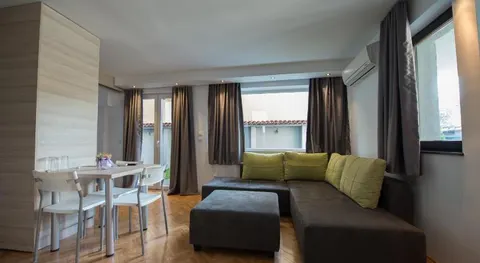 Theatre Apartments