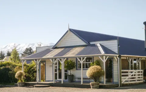 Tongariro Crossing Lodge