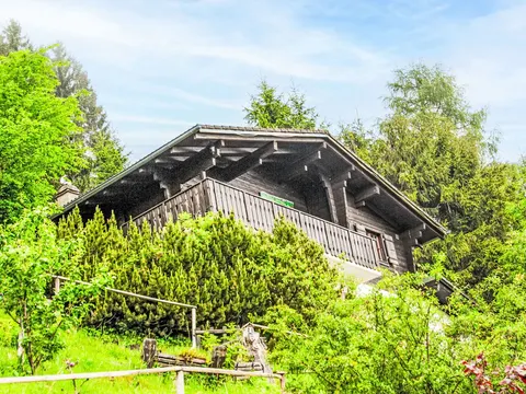 Chalet Chalet Les 3 Marmottes by Interhome