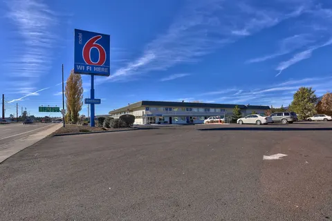 Motel 6-Flagstaff, AZ - Butler
