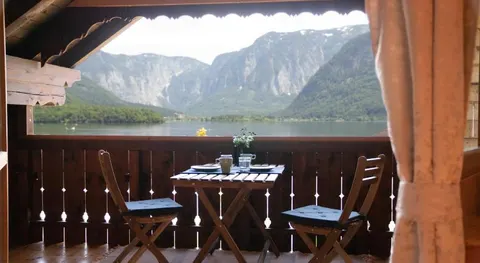 HALLSTATT LAKEVIEW Apartments