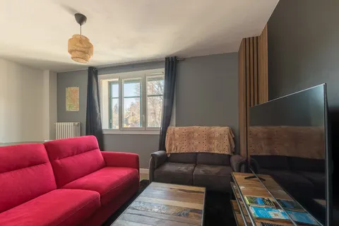 Le Forest - private parking, mountain view, near lake