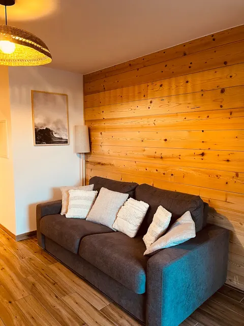 Quiet, renovated chalet in the eastern part of the resort with magnificent views