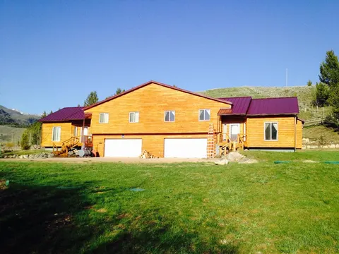 Polaris Paradise Elkhorn, Entire Townhouse in scenic Polaris, MT