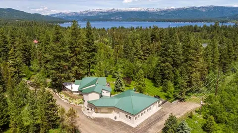 Seasons at McCall - Indoor Pool - Game Room - Outdoor Hot Tub - Bar room - Pool table