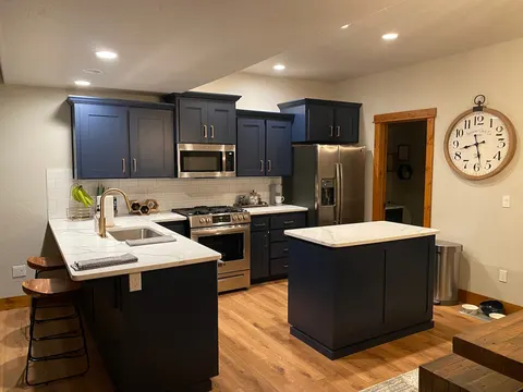 Updated Schweitzer condo with beautiful mountain and valley views!