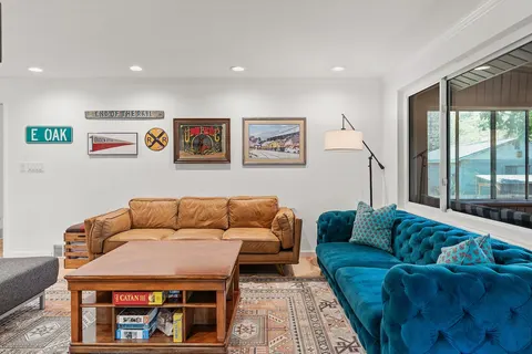 Mid-Century Modern Gem next to Trails, Ski Resorts and Downtown Ogden