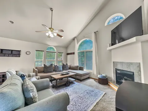 173 Buffalo Drive 3 Bedroom Townhouse by RedAwning